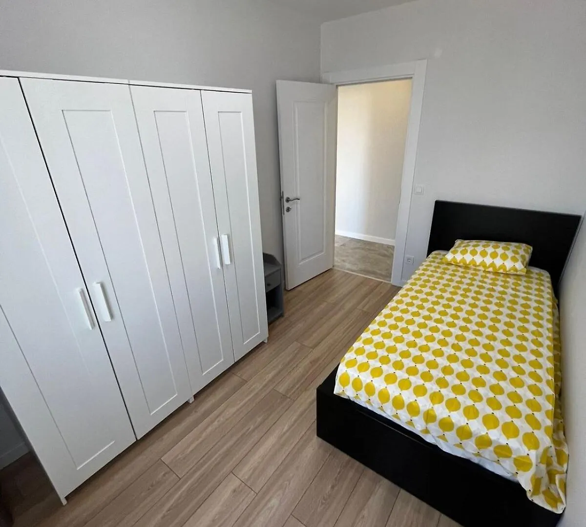 Istanbul Bostanci Luxury 2 Bedroom Apartment With Pool