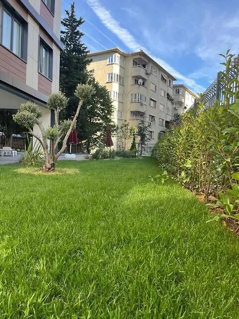 Istanbul Bostanci Luxury 2 Bedroom Apartment With Pool